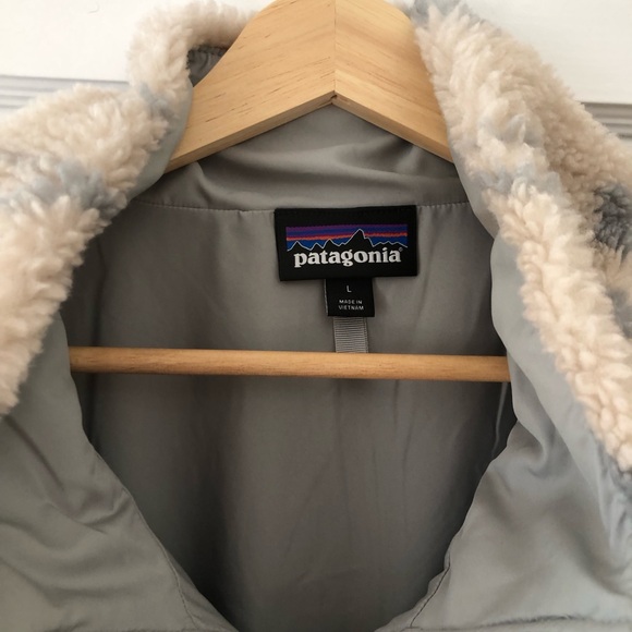 NWOT Patagonia Women’s Large Blue and Cream Fuzzy Full zip Jacket - Picture 3 of 7